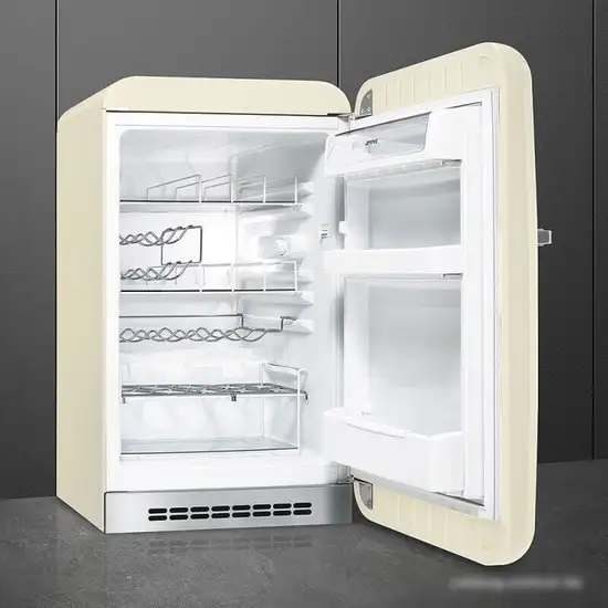 Однокамерный холодильник Smeg FAB10HRCR5 - фото товара