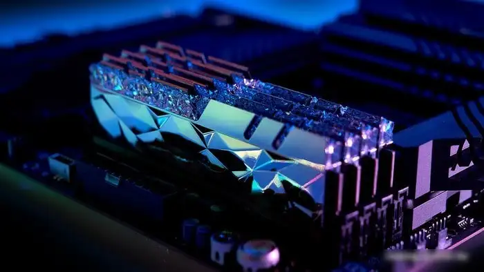Оперативная память G.Skill Trident Z Royal Elite 2x16GB PC4-28800 F4-3600C16D-32GTESC – фото товара