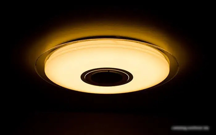 Люстра-тарелка Omnilux OML-47307-52 – фото товара