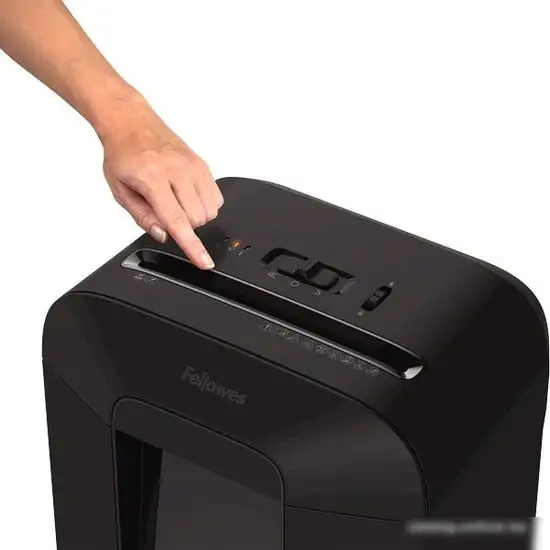 Шредер Fellowes PowerShred LX85 (черный) – фото товара
