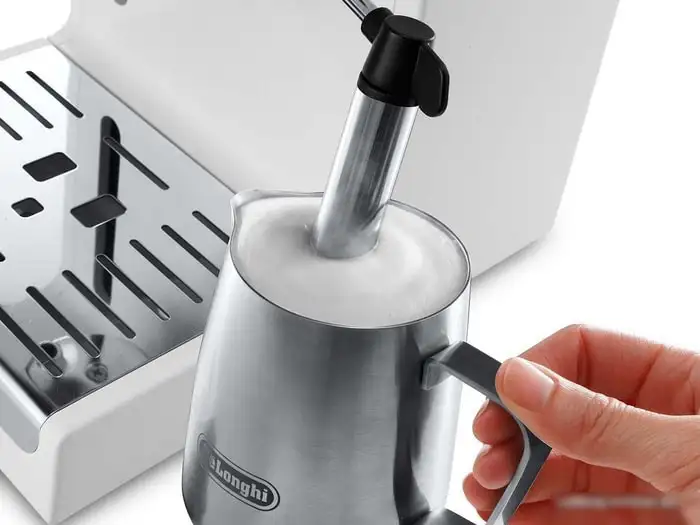 Рожковая помповая кофеварка DeLonghi Active Line ECP 33.21.W - фото товара