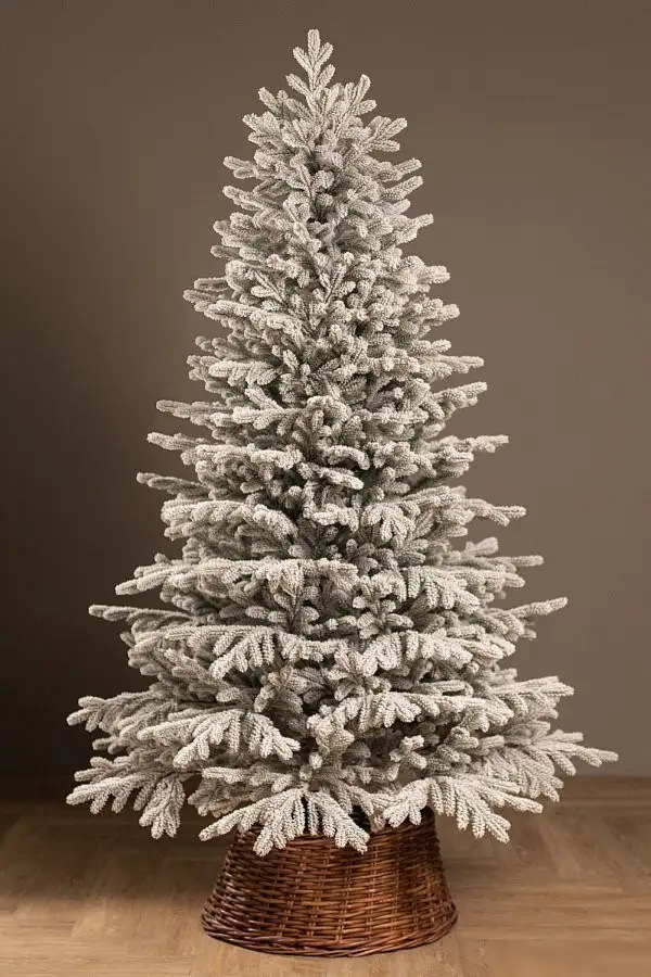 Ель Ёлушка Уральская заснеженная ЕУРАЛЗ 15 (1.5м, подставка пластик) – фото товара