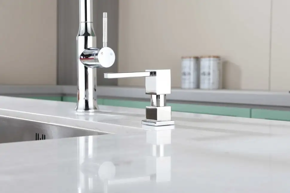 Дозатор для жидкого мыла Grocenberg AC0033 (хром) – фото товара