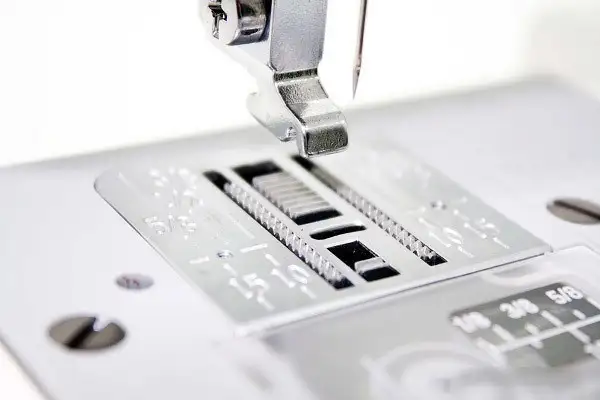 Швейная машина Janome EL-120 - фото товара