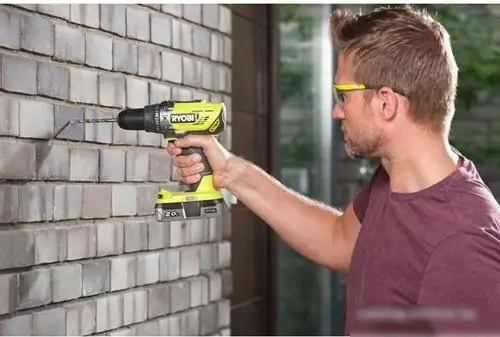 Ударная дрель-шуруповерт Ryobi R18PD3-242S 5133003820 (с 2-мя АКБ 4 Ah + 2 Ah, сумка) – фото товара