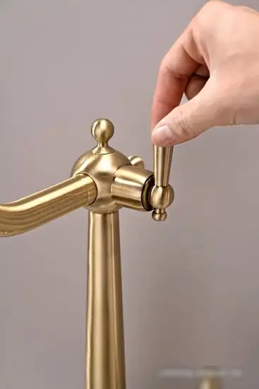 Смеситель Paulmark Retro Re213226-BR - фото товара