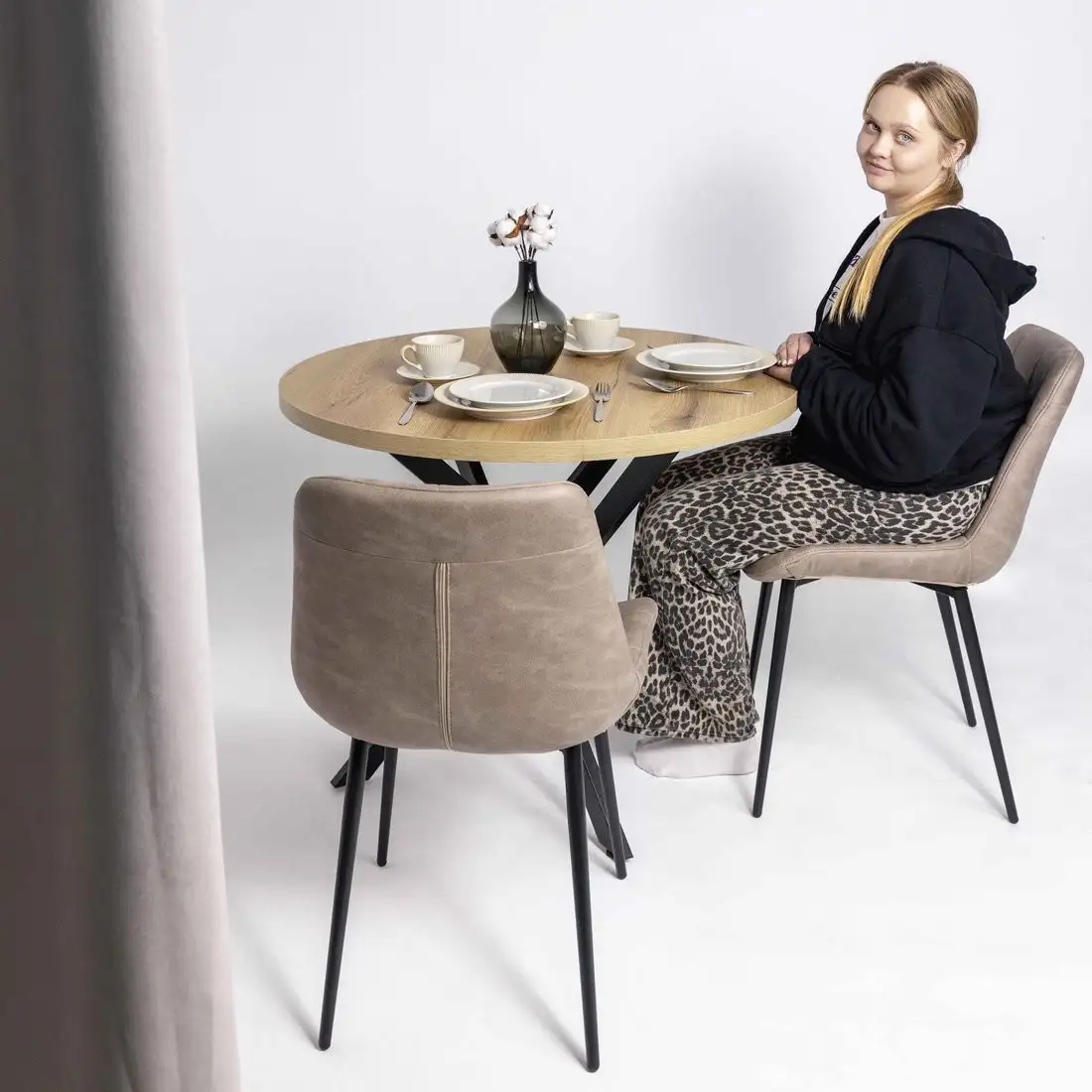 Стул Алвест AV 405 (песочная замша Kiprus 03/черный)