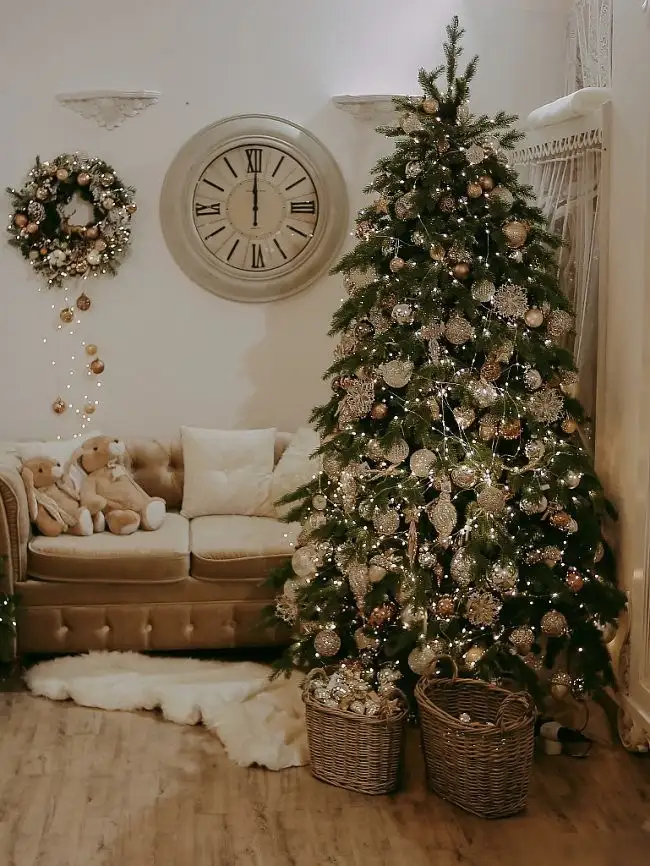 Ель Max Christmas Кремлевская ЕКРС 18 (1.8м, подставка металл)