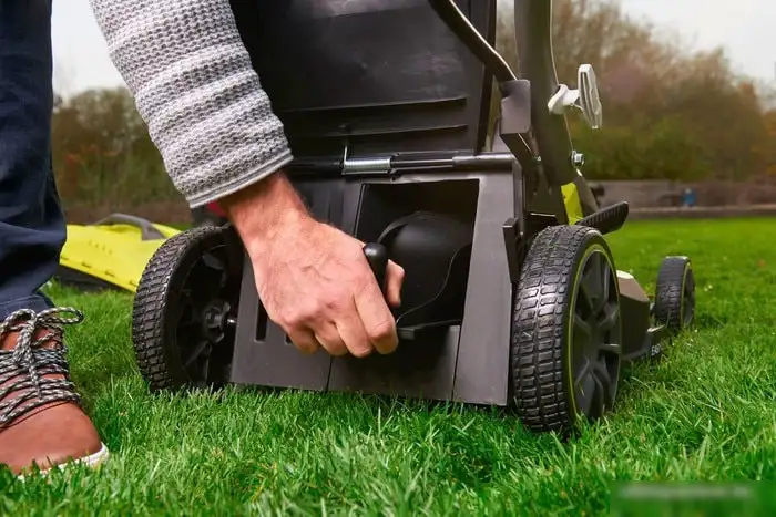 Колёсная газонокосилка Ryobi RY18LMX37A-150 (с АКБ 5 Ah) – фото товара