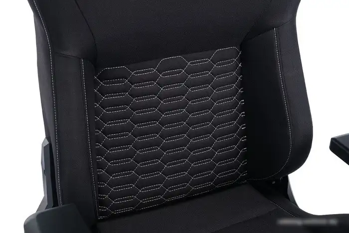 Кресло Evolution Legend (черный) – фото товара