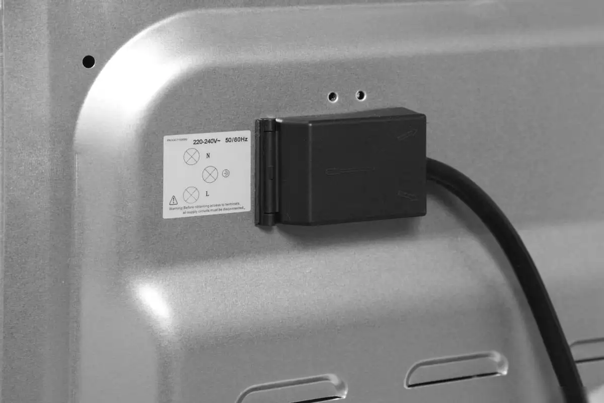 Электрический духовой шкаф Hyundai HEO 66311 BG - фото товара