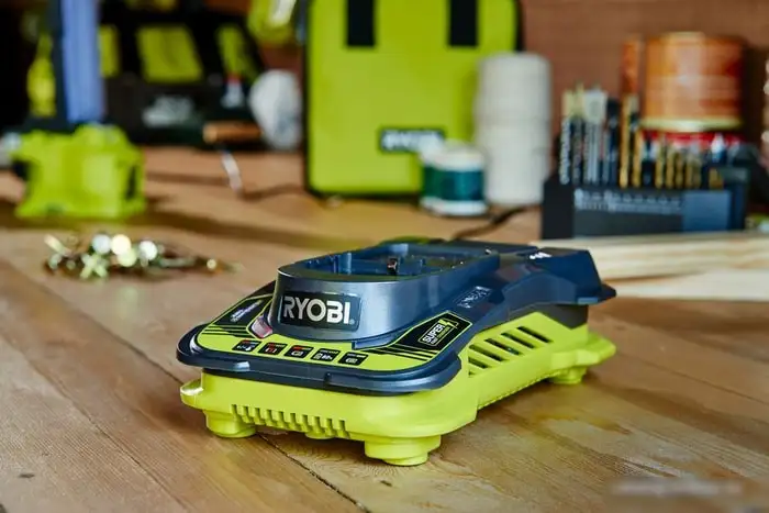 Зарядное устройство Ryobi RC18-150 ONE+ 5133002638 (18В) – фото товара