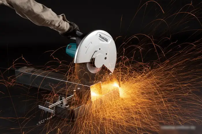 Монтажная (отрезная) пила Makita M2402 – фото товара