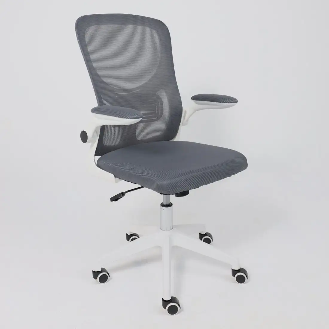 Офисное кресло AksHome Plan (серый/белый) – фото товара