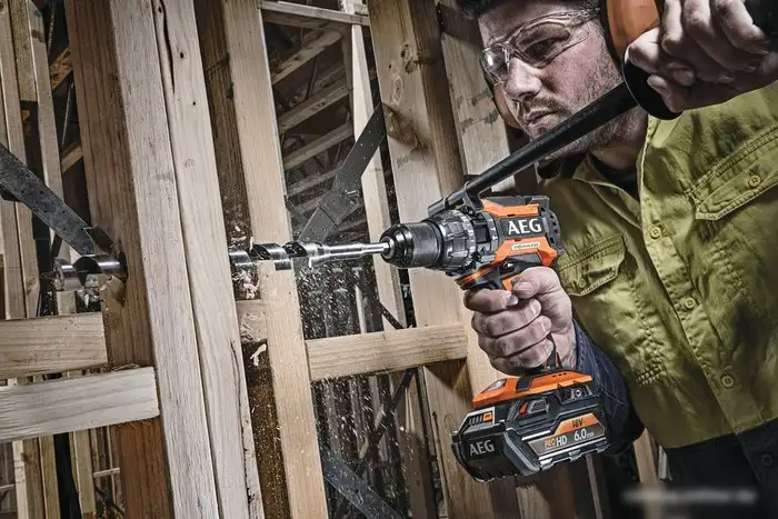 Ударная дрель-шуруповерт AEG Powertools BSB 18BL LI-602C 4935464100 (с 2-мя АКБ 6 Ач, кейс) – фото товара