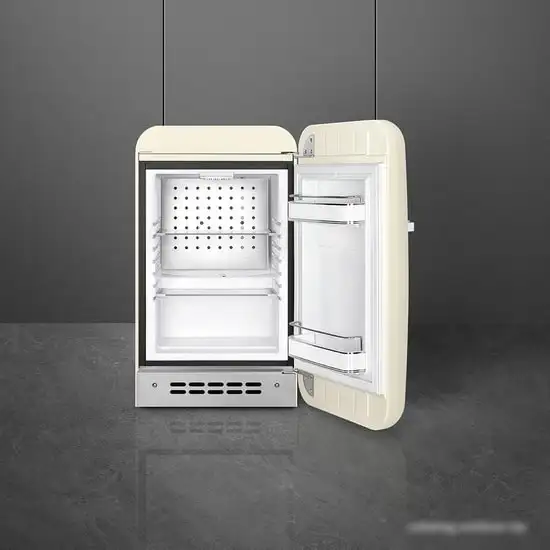 Однокамерный холодильник Smeg FAB5RCR5 - фото товара