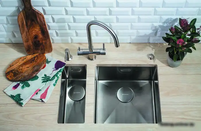 Кухонная мойка Omoikiri Taki 44-U/IF GB (графит) - фото товара