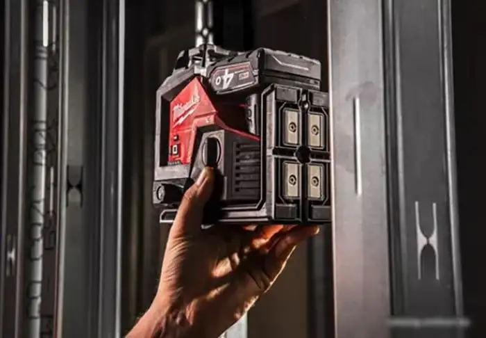 Лазерный нивелир Milwaukee M12 3PL-0C 4933478103 – фото товара