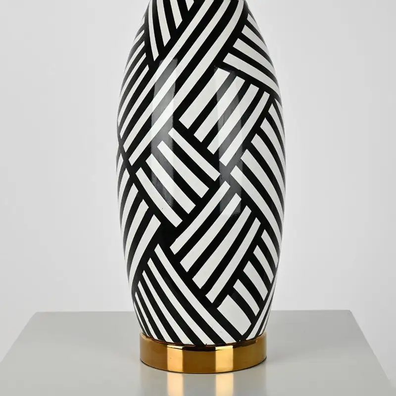 Настольная лампа DeLight Collection Table Lamp BRTL3238 – фото товара