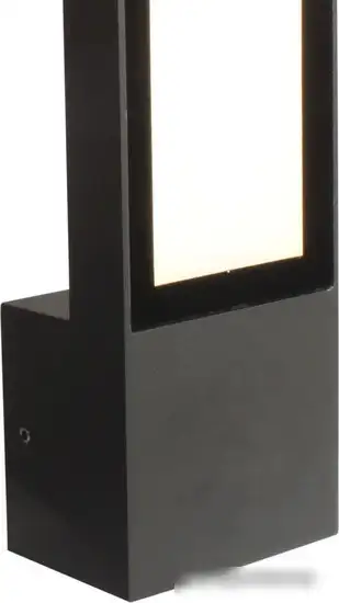 Уличный настенный светильник Favourite Slender 3037-1W