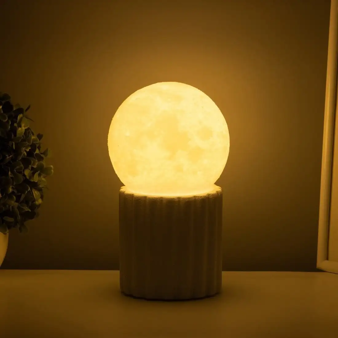 Настольная лампа Risalux Луна 10683302 (белый)