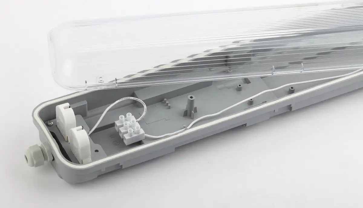 Линейный светильник ЭРА SPP-101-0-002-120 – фото товара