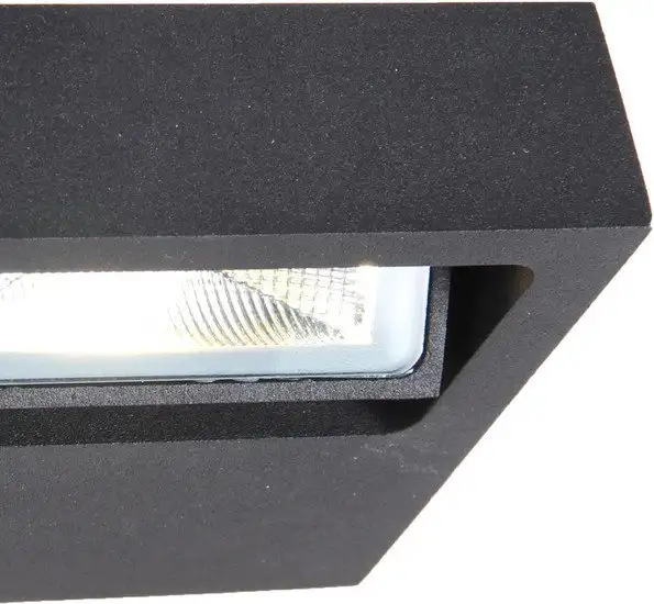 Уличный настенный светильник Favourite Trendy 3033-1W