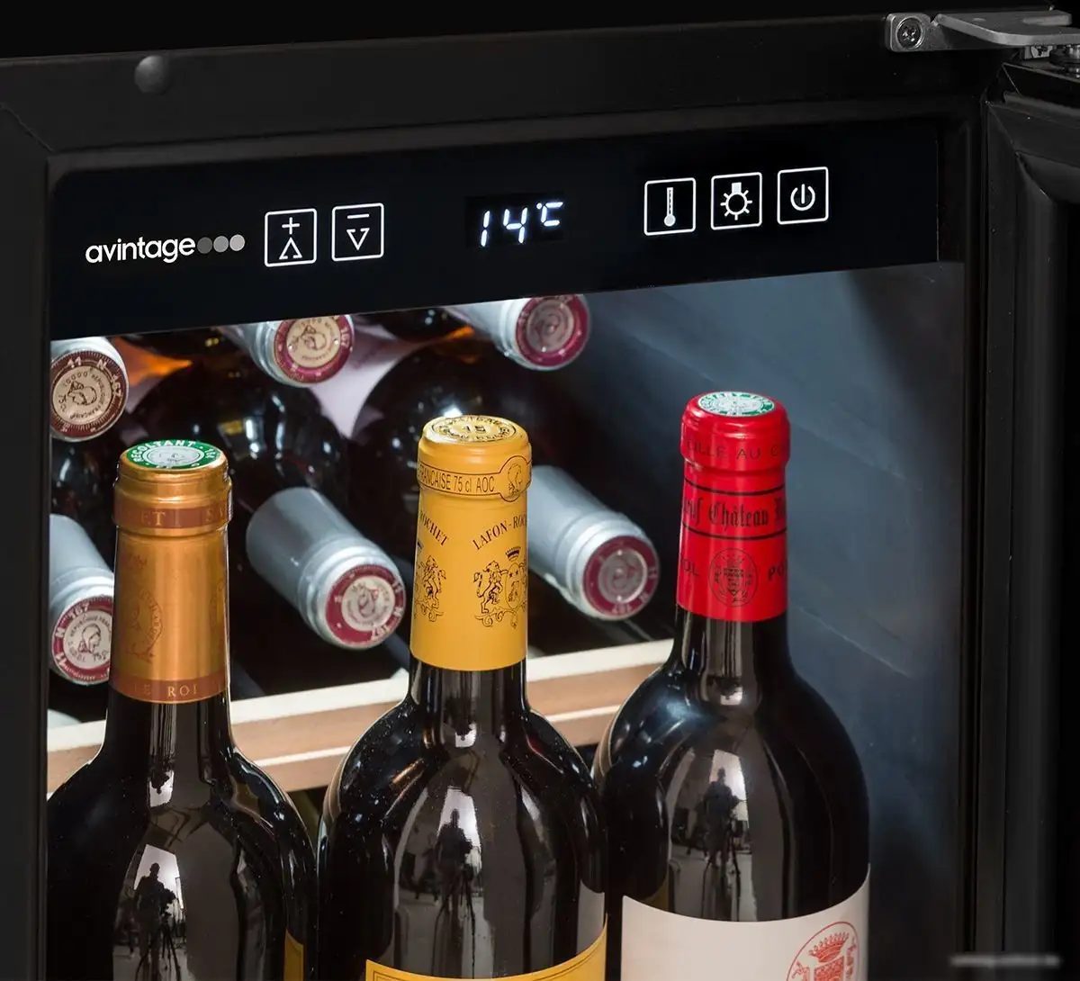 Винный шкаф Avintage AVU23TB1 — фото товара