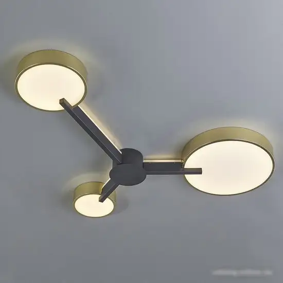 Припотолочная люстра Escada 10209/3LED (золото/черный) – фото товара