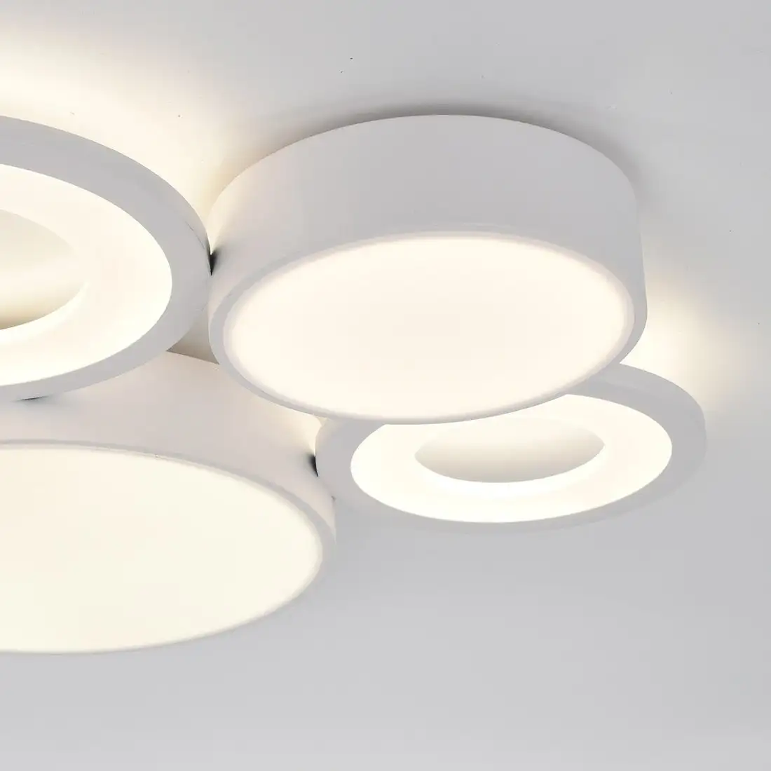 Припотолочная люстра Escada 10286/4LED – фото товара