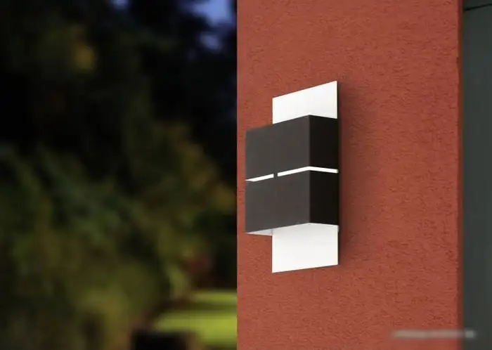 Уличный настенный светильник Eglo Kibea 93254