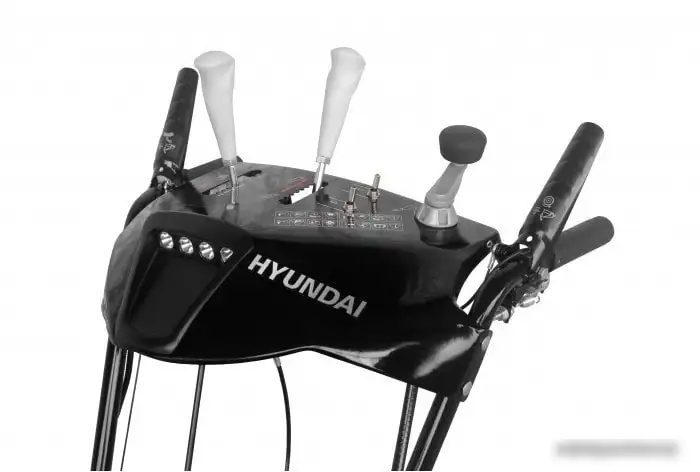 Снегоуборщик Hyundai S 7066 – подробное фото Снегоуборщик Hyundai S 7066 – фото товара