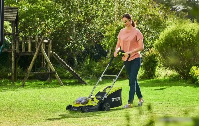 Колёсная газонокосилка Ryobi RY18LMH37A-250 Hybrid (с 2-мя АКБ) – фото товара