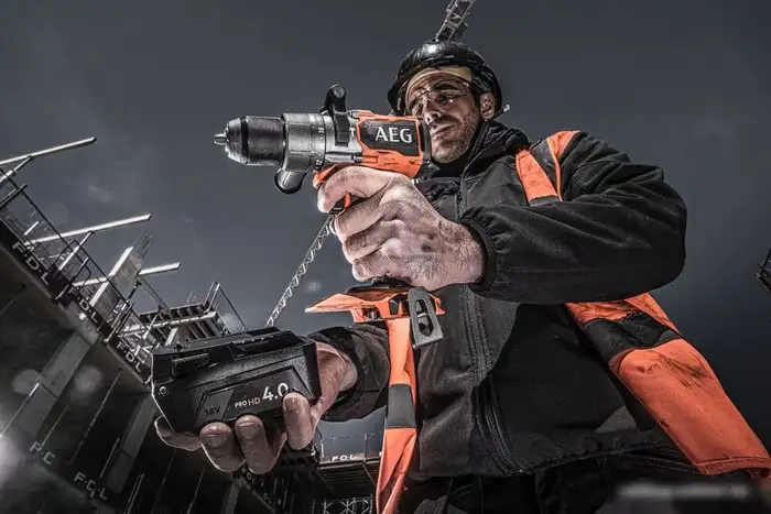 Ударная дрель-шуруповерт AEG Powertools BSB 18C3BL-X02C 4935478937 (с 2-мя АКБ 2 Ач + 4 Ач, кейс) – фото товара