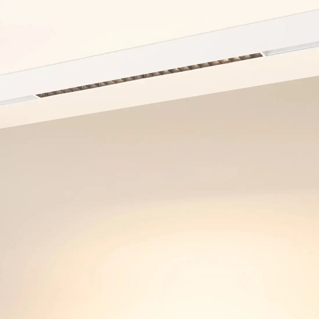 Трековый светильник Arlight MAG-ORIENT-LASER-L465-16W Warm2700 WH 24deg 051733 – фото товара