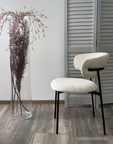 Стул M-City Seattle-V 461MC05519 (светло-серый BM-4 велюр/белый) – фото товара