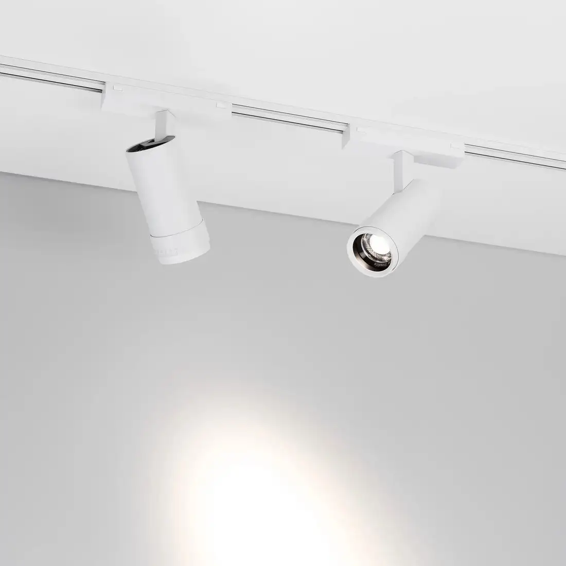 Трековый светильник Arlight MAG-VIBE-SPOT-ZOOM-R47-10W Day4000 WH 20-55deg 044486 – фото товара