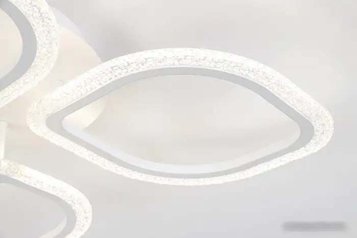 Припотолочная люстра Escada Bubble 10251/4 LED*70W White – фото товара