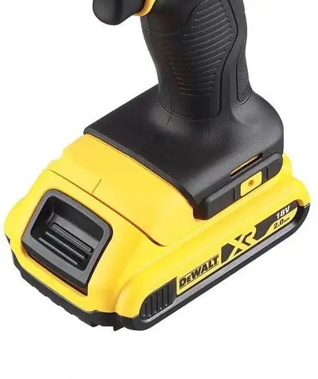 Дрель-шуруповерт DeWalt DCD771D2 (с 2-мя АКБ 2 Ah) – фото товара