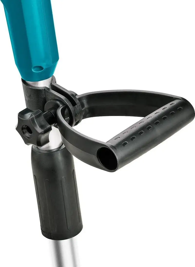 Снегоуборщик Bort BSF-31 (с 1-им АКБ) – подробное фото Снегоуборщик Bort BSF-31 (с 1-им АКБ) – фото товара