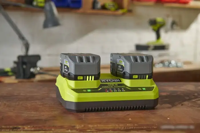 Зарядное устройство Ryobi One+ RC18240 5133005579 (18В) – фото товара