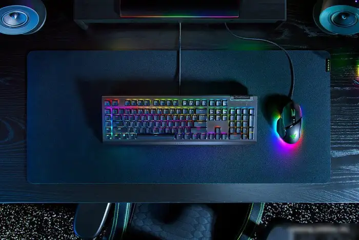 Клавиатура Razer BlackWidow V4 X (Razer Green) – фото товара