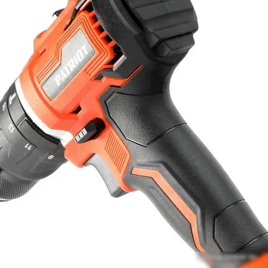 Дрель-шуруповерт Patriot BR 210UES-h 180301555 (с 2-мя АКБ, кейс) – фото товара