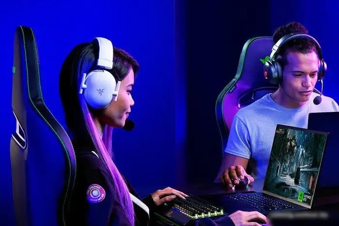 Наушники Razer Blackshark V2 Pro 2023 (белый) – фото товара