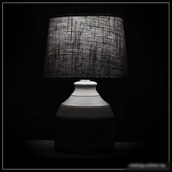 Настольная лампа Arte Lamp Tiaki A4636LT-1GY