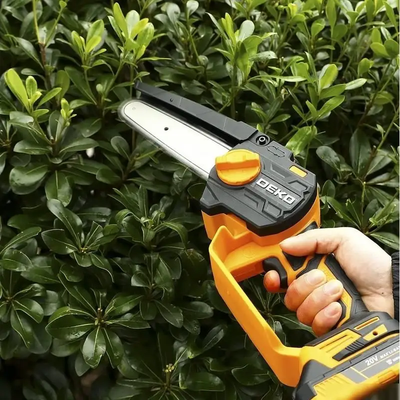 Аккумуляторная пила Deko DKCHS 20-6 063-4307-1 (с 1-им АКБ) – фото товара