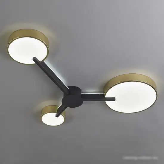 Припотолочная люстра Escada 10209/3LED (золото/черный) – фото товара