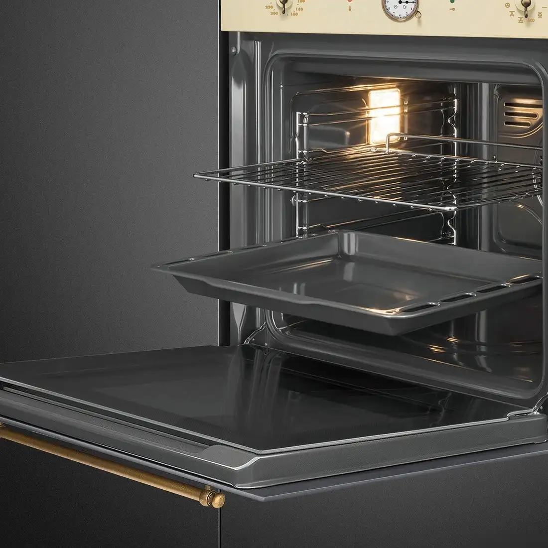 Электрический духовой шкаф Smeg SFP68C1TPO - фото товара