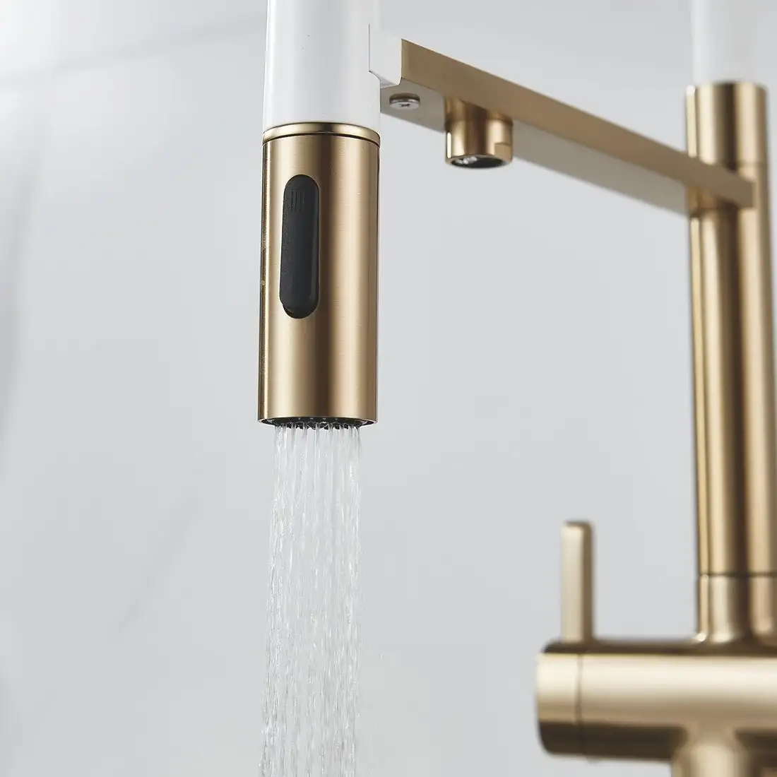 Смеситель Rose R358G - фото товара