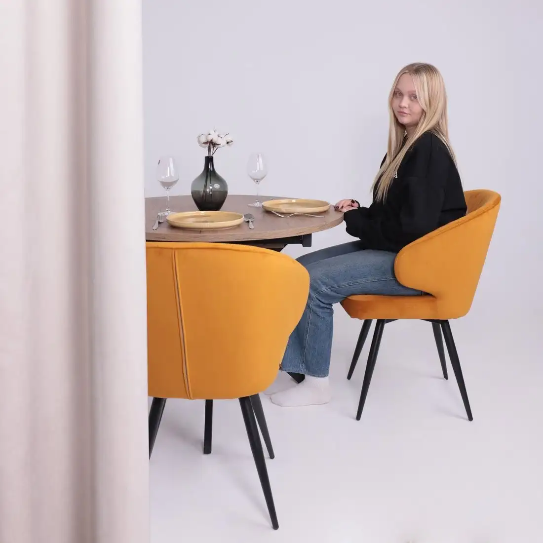 Стул Мамадома ROB-R1 360 (d16 Ochre Lux\черный)